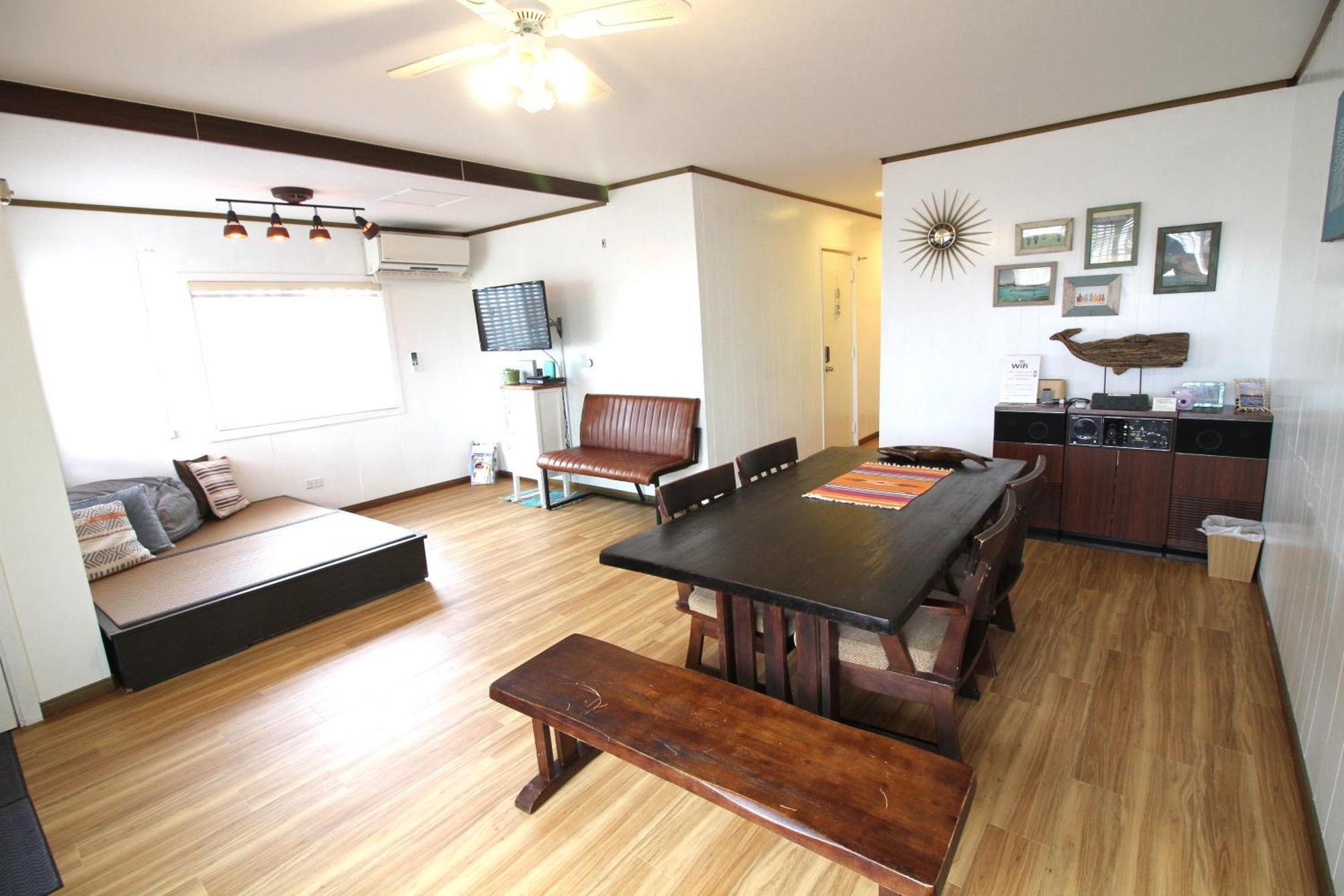 Hotel Whale Okinawa Kadena Exteriér fotografie