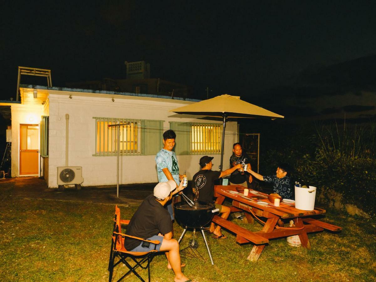 Hotel Whale Okinawa Kadena Exteriér fotografie