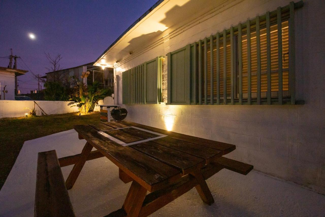 Hotel Whale Okinawa Kadena Exteriér fotografie